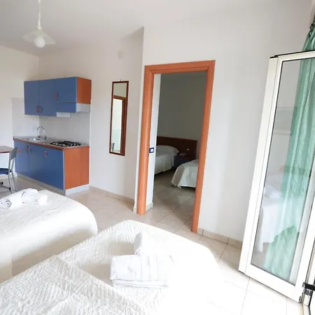 Sea Breeze Hotel Scalea