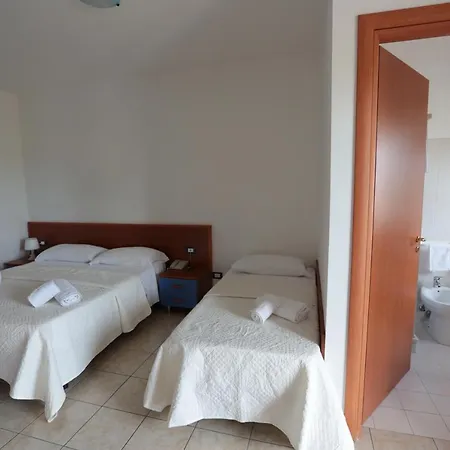Sea Breeze 3* Scalea