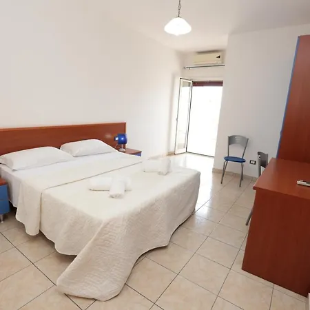 Hotel Sea Breeze