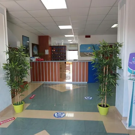 Sea Breeze Отель Скалея
