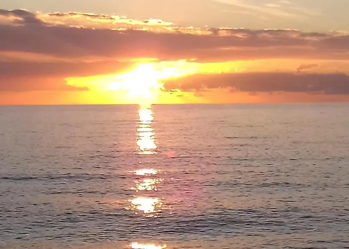 Sea Breeze סקליאה